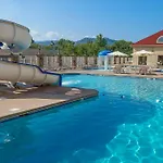 Music Road Resort Hotel And Inn 